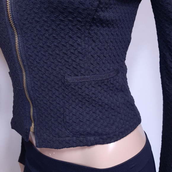 LA FEE MARABOUTEE Cropped Zip Front Blazer Jacket Fitted Collarless Textured - Picture 5 of 16